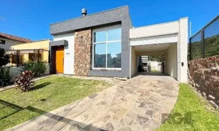 Casa em porto alegre, no bairro espírito santo, com 3 dormitório(s), e 3 banheiros, à venda.