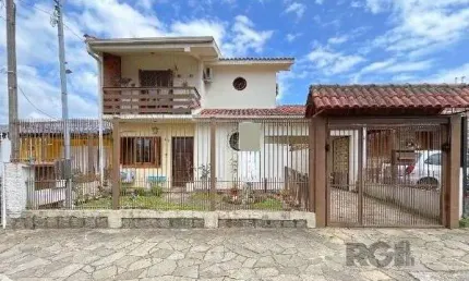 Casa em porto alegre, no bairro aberta dos morros, com 3 dormitório(s), à venda.