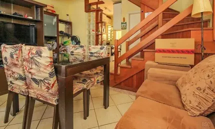 Casa em condomínio fechado com 3 quartos à venda na Avenida da Cavalhada, 5075, Cavalhada, Porto Alegre