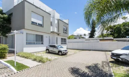 Casa em condomínio, 197m², 3dormitórios, bairro glória