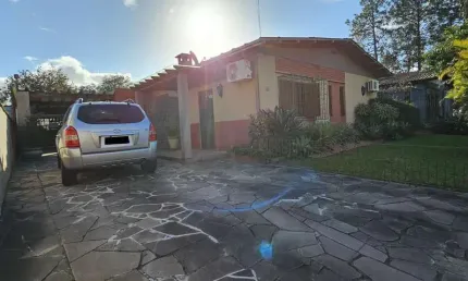 Casa em condomínio fechado com 3 quartos à venda na Avenida Edgar Pires de Castro, 2603, Hípica, Porto Alegre
