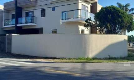 Sobrado Geminado para Venda em Joinville, Itaum, 3 dormitórios, 1 suíte, 2 banheiros, 2 vagas