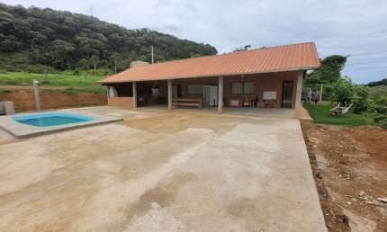 Casa para Venda em Juiz de Fora, Humaitá, 3 dormitórios, 1 suíte, 3 banheiros