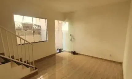 Casa para Venda em Juiz de Fora, Pqe Independencia, 2 dormitórios, 2 banheiros, 1 vaga