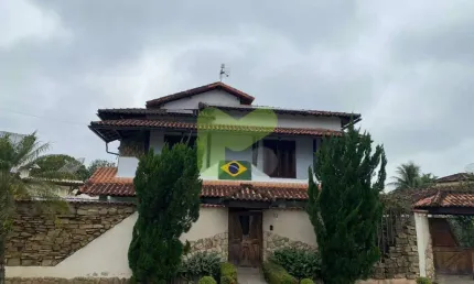 Casa à venda, 3 quartos, 1 suíte, 2 vagas, Centro - Casimiro de Abreu/RJ