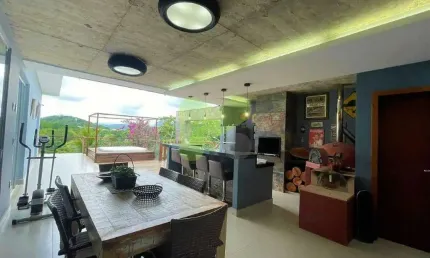 Casa à venda, 3 quartos, 1 suíte, 2 vagas, Nova Cidade - Macaé/RJ