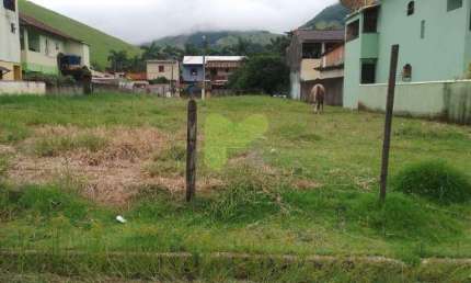Terreno à venda na Avenida Miguel Peixoto Guimarães, Córrego do Ouro, Macaé