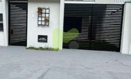 Casa a venda no Centro de Casimiro de Abreu (Duas suítes)!!!