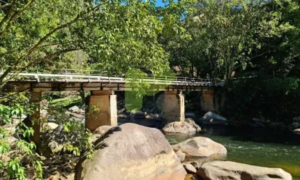 Vende-se Lote em Cascata na Serra de Casimiro de Abreu