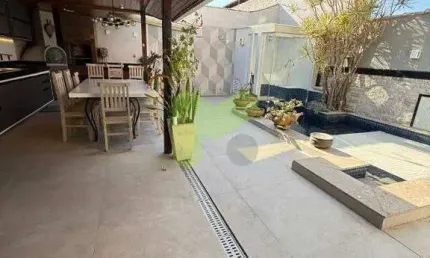 Casa à venda, 5 quartos, 4 suítes, 2 vagas, Praia do Pecado - Macaé/RJ
