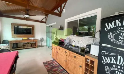 Casa à venda, 3 quartos, 1 suíte, 2 vagas, Granja dos Cavaleiros - Macaé/RJ
