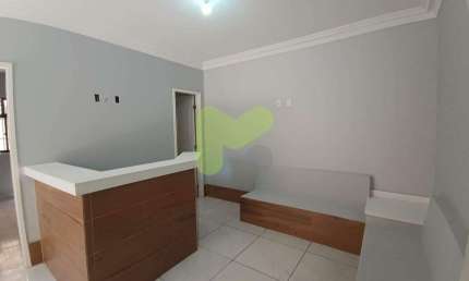 Sala comercial para alugar na Rua Visconde de Quissama, Centro, Macaé