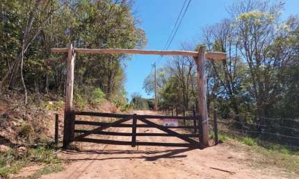 Chácara / sítio com 1 quarto à venda em Barreiro, Santo Antônio de Posse , 96800 m2 por R$ 3.000.000