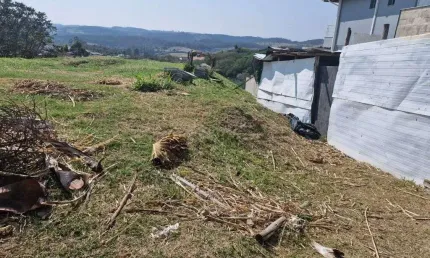Terreno em condomínio fechado à venda no Loteamento Caminhos de San Conrado (Sousas), Campinas  por R$ 650.000