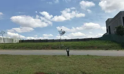Terreno à venda no Summertime Barreiro, Itatiba  por R$ 750.000
