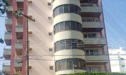 Apartamento com 3 quartos à venda na Vila Coqueiro, Valinhos , 210 m2 por R$ 799.000