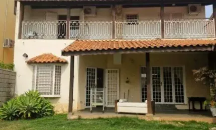 Casa em condomínio fechado com 3 quartos para alugar no Loteamento Caminhos de San Conrado (Sousas), Campinas , 370 m2 por R$ 8.000
