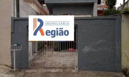 Sobrado em ótima localização na Ponte Rasa com 02 casas e 01 salão comercial