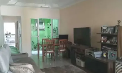Lindo Sobrado na Região da Penha muito bem localizado próximo ao Metro Guilhermina