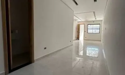 Sobrado na Região da Patriarca com 3 dormitórios e duas vagas