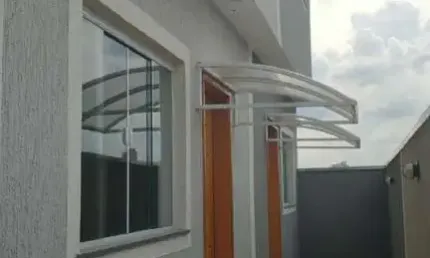 SOBRADO EM CONDOMINIO NA REGIÃO PENHA COM 02 SUÍTES, 1 VAGA, 65M²