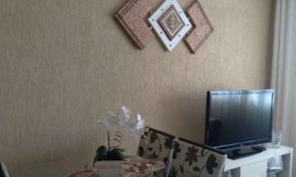 APARTAMENTO NA REGIÃO DA PENHA COM 2 DORMITORIOS E 1 VAGA .