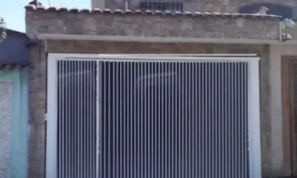 SOBRADO NA REGIÃO DA VILA MATILDE, COM 3 DORM E VAGA COBERTA