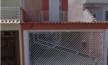 SOBRADO  AMPLO NA REGIÃO DA VILA MATILDE COM 3 DORMITORIOS