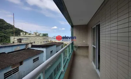 Apartamento com Sala Ampla e Varanda com Churrasqueira
