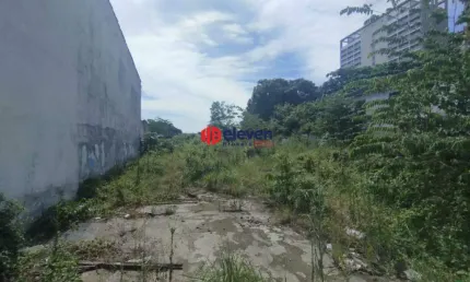 Terreno à venda na Rua Campos Mello, Encruzilhada, Santos