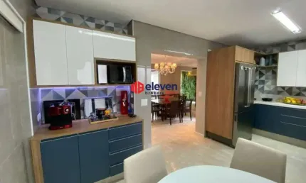 Espaçoso apartamento de luxo no boqueirão: 4 quartos, 2 suítes -1 apto por andar