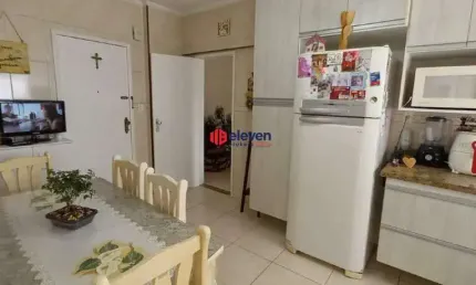 Amplo apartamento 2 dormitórios com dependência completa