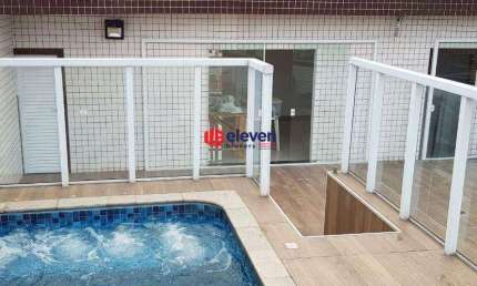 Oportunidade Única ! Sobrado Novo e Espaçoso com Terraço e Piscina no Centro de São Vicente-SP