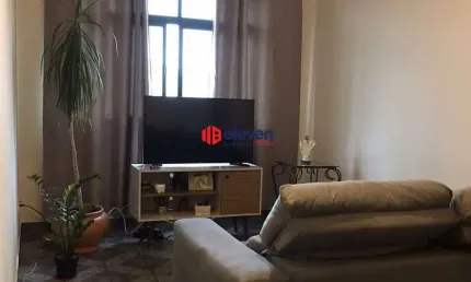 Apartamento à venda, 2 dormitórios, elevador e bem localizado no bairro aparecida