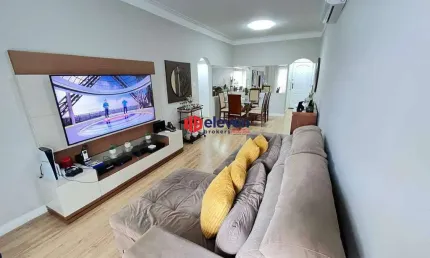 Apartamento à Venda, 2 Dormitórios, Reformado, na Vila Mathias