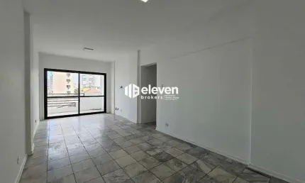 Apartamento com sacada à venda na Ponta da Praia - Santos/SP