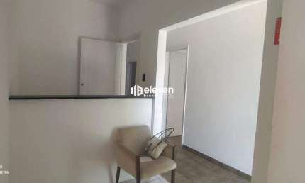 Excelente Casa no Boqueirão - Santos. Espaço Amplo e Ótima Localização!