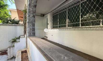 Casa Comercial para Locação | 200m² | Várias Salas | Gonzaga | Santos/SP