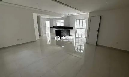 Casa sobreposta baixa venda 03 dormitórios (1 suíte) | piscina | 2 vagas | embaré | santos