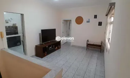 Casa Sobreposta à Venda na Ponta da Praia em Santos