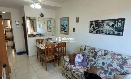 Casa Duplex no Macuco, espaço gourmet e vaga de varagem.