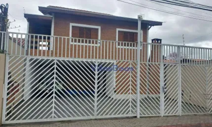 Casa com 3 dormitórios à venda, 220 m² por R$ 880.000,00 - Jardim das Indústrias - São José dos Campos/SP