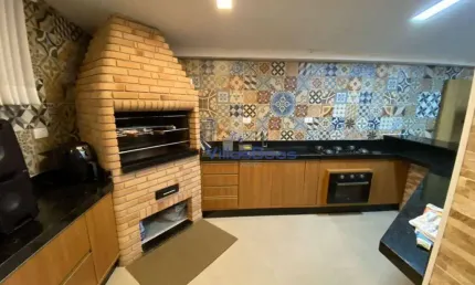 Casa com 3 dormitórios à venda no Bosque dos Eucaliptos!