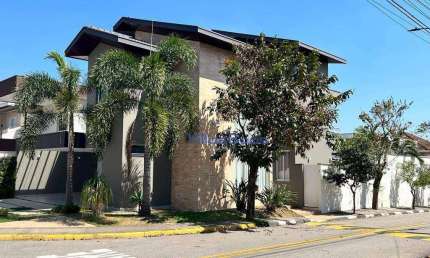 Casa com 3 dormitórios à venda, 300 m² por R$ 2.350.000,00 - Villa Branca - Jacareí/SP