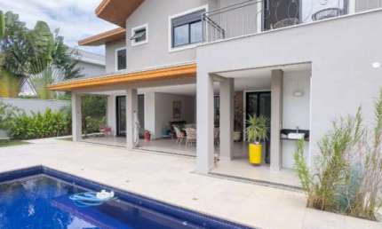 Casa com 5 dormitórios à venda no Condomínio Reserva do Paratehy!