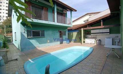 Casa com Edícula para venda no Jardim das Industrias SJC