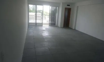 sala comercial pronta,  muito bem localizada, com 52,90m², 2 vagas