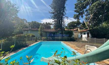 Chácara com 3 dormitórios à venda, 2500 m² por R$ 2.300.000,00 - Chácaras São José - São José dos Campos/SP