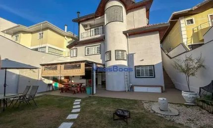 Casa no urbanova no condomínio portal da serra com área gourmet completa