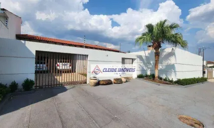 Casa com 7 dormitórios à venda, 366 m² por R$ 1.000.000,00 - Jardim Itália - Cuiabá/MT